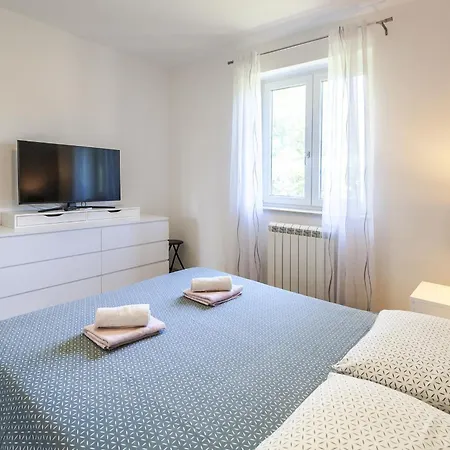 Holiday House Gortan For 7 People Near Pula With Children Playground And Heated Pool * Marčana