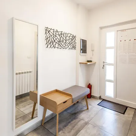ヴィラ Holiday House Gortan For 7 People Near Pula With Children Playground And Heated Pool