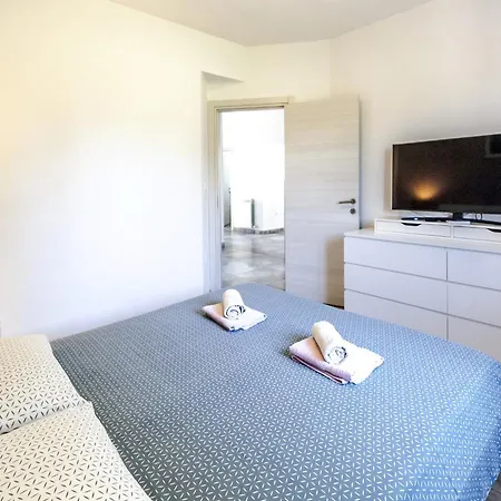 ヴィラ Holiday House Gortan For 7 People Near Pula With Children Playground And Heated Pool Marčana