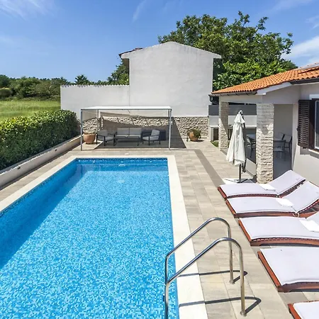 Holiday House Gortan For 7 People Near Pula With Children Playground And Heated Pool *