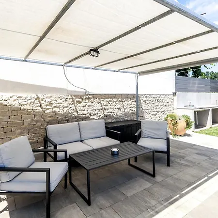 Holiday House Gortan For 7 People Near Pula With Children Playground And Heated Pool * Marčana