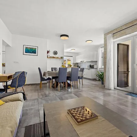 House Gortan For 7 People Near Pula With Children Playground And Heated Pool Villa
