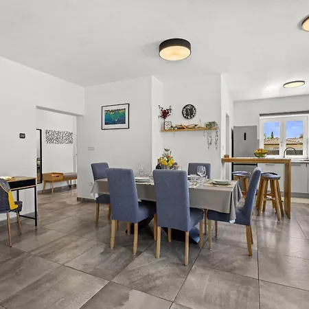 House Gortan For 7 People Near Pula With Children Playground And Heated Pool Marčana