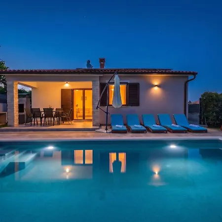 House Gortan For 7 People Near Pula With Children Playground And Heated Pool