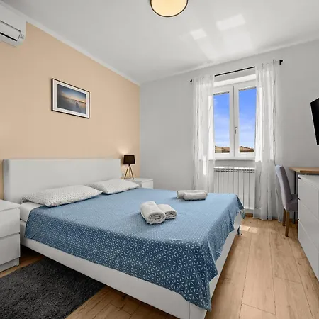 House Gortan For 7 People Near Pula With Children Playground And Heated Pool Villa Marčana