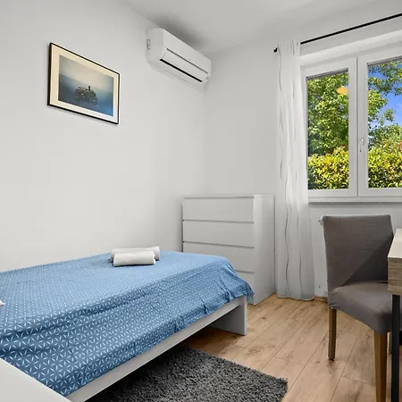 House Gortan For 7 People Near Pula With Children Playground And Heated Pool *