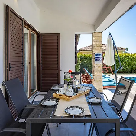 House Gortan For 7 People Near Pula With Children Playground And Heated Pool Villa Marčana
