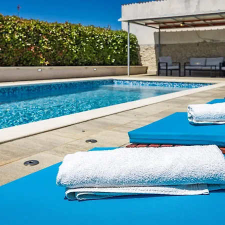 House Gortan For 7 People Near Pula With Children Playground And Heated Pool